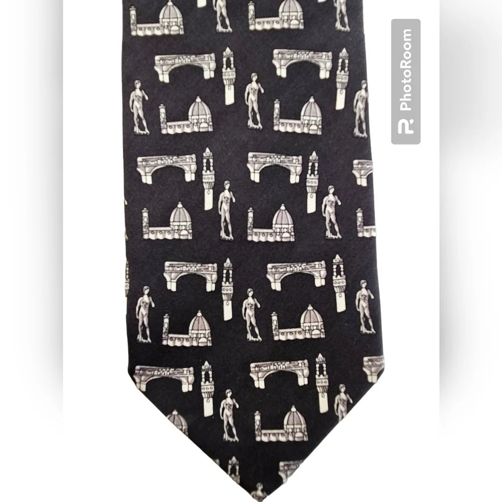Italian Silk Black & White Firenze Landmarks Tie - Picture 1 of 8